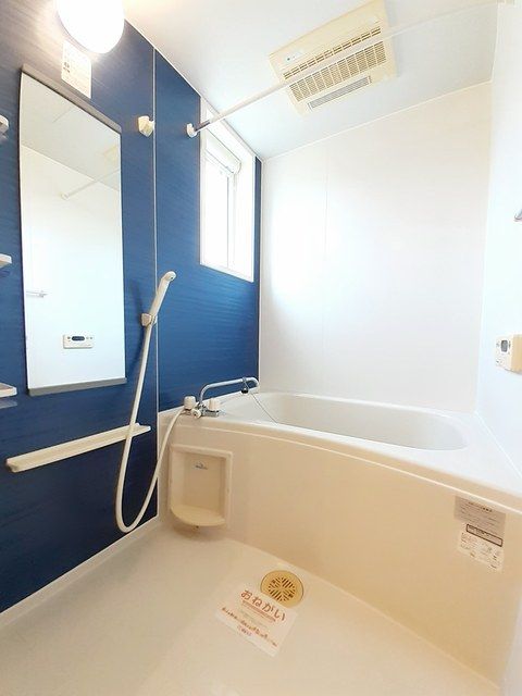 ��ʌ��@�c�s���V�h�T���ڂ̃A�p�[�g�̃o�X