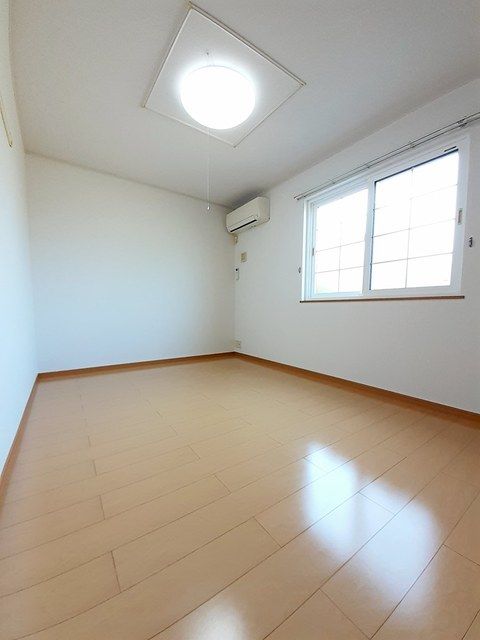 ��ʌ��@�c�s���V�h�T���ڂ̃A�p�[�g�̂��̑������E�X�y�[�X