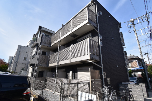 ��ʌ��������܎s�Y�a���؍�Q���ڂ̃}���V�����̌����O��