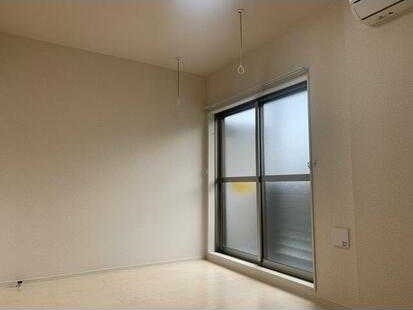 ��ʌ��������܎s�Y�a���؍�Q���ڂ̃}���V�����̋��ԁE���r���O