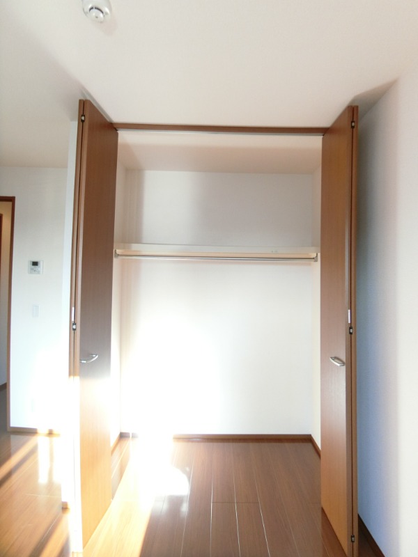 ��ʌ��z�J�s�����T���ڂ̃A�p�[�g�̎��[