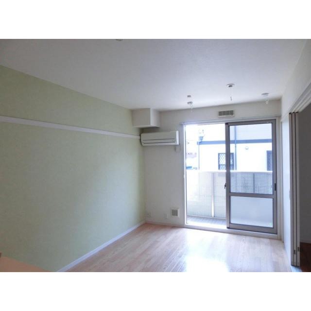 ��ʌ��������܎s��΋擌���P���ڂ̃A�p�[�g�̋��ԁE���r���O