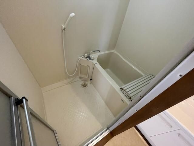 ��ʌ��������܎s����厚���V�n�̃A�p�[�g�̃o�X