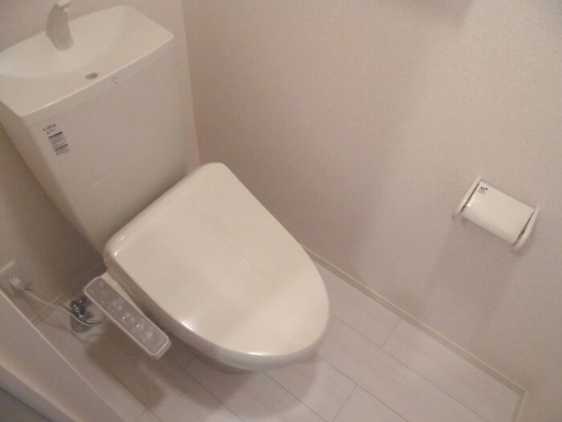 ��ʌ��z�J�s���C�N�^�E���X���ڂ̃A�p�[�g�̃g�C��