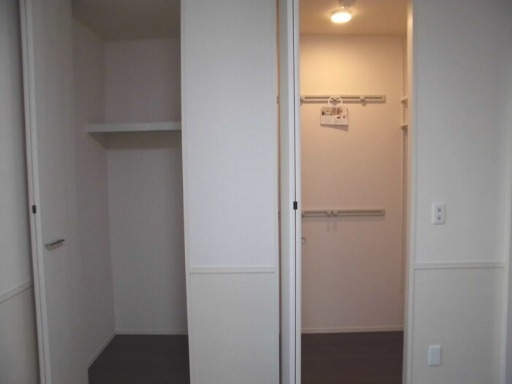 ��ʌ��z�J�s���C�N�^�E���X���ڂ̃A�p�[�g�̎��[