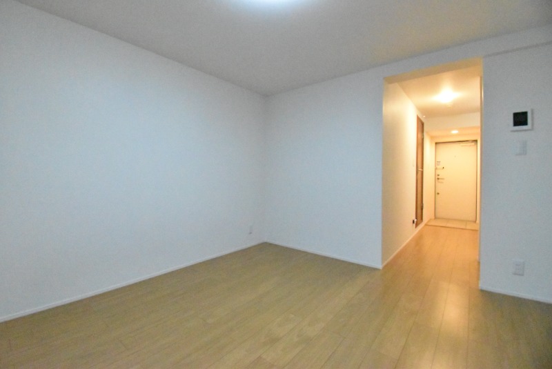 ��ʌ�����s�˒˓��Q���ڂ̃A�p�[�g�̋��ԁE���r���O