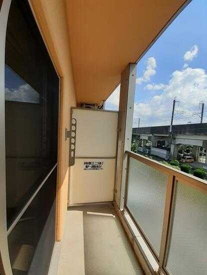 ��ʌ��k�����S�ɓޒ������T���ڂ̃}���V�����̃o���R�j�[