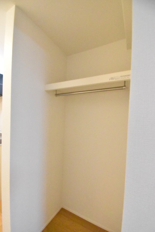 ��ʌ�����s�˒˓��Q���ڂ̃A�p�[�g�̎��[