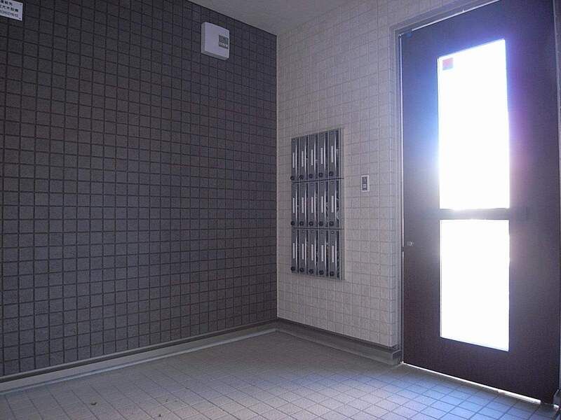 ��ʌ�����s���L�Q���ڂ̃}���V�����̃G���g�����X