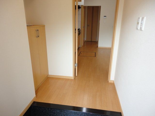 ��ʌ��������܎s������厚��J�̃A�p�[�g�̌���