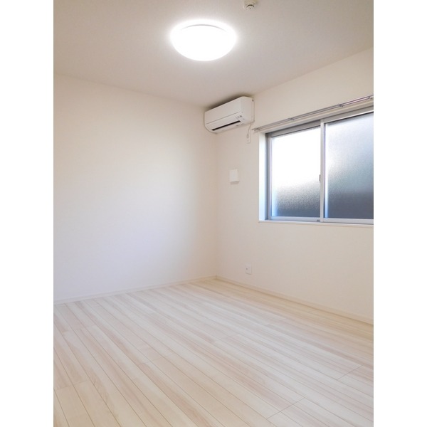 ��ʌ�����s�����J�{���Q���ڂ̃A�p�[�g�̂��̑��ݔ�