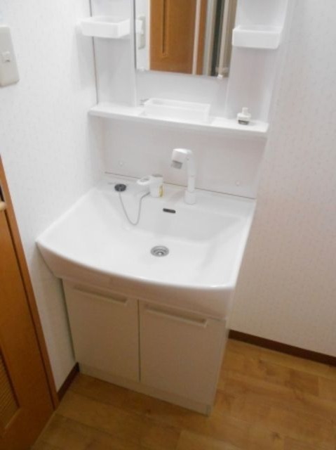 ��ʌ��������܎s�k��{�����̃}���V�����̐��ʏ�