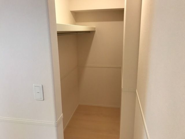 ��ʌ��@�c�s�厚���l�̃A�p�[�g�̎��[