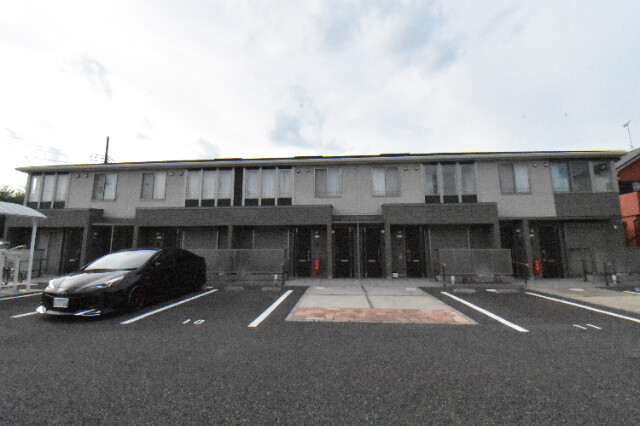 ��ʌ��@�c�s�厚���l�̃A�p�[�g�̃G���g�����X