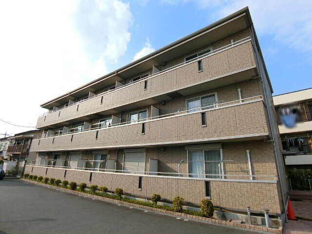 ��ʌ��z�J�s�ԎR���R���ڂ̃A�p�[�g�̌����O��