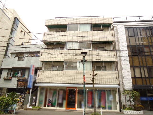 ��ʌ��������܎s��{�擌���Q���ڂ̃}���V�����̌����O��