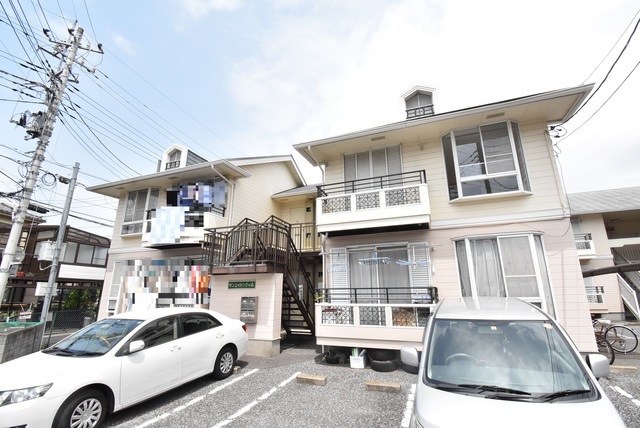 ��ʌ��������܎s��{��O���R���ڂ̃A�p�[�g�̌����O��