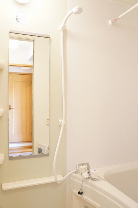 ��ʌ��k�����S�ɓޒ����h��S���ڂ̃A�p�[�g�̃o�X