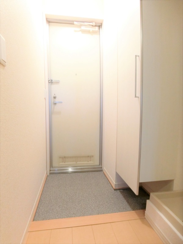 ��ʌ��z�J�s�ԎR���R���ڂ̃A�p�[�g�̌���