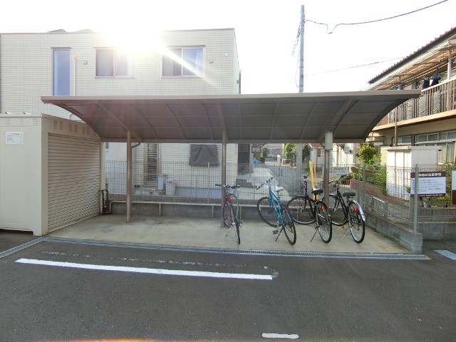 ��ʌ��z�J�s�ԎR���R���ڂ̃A�p�[�g�̂��̑�