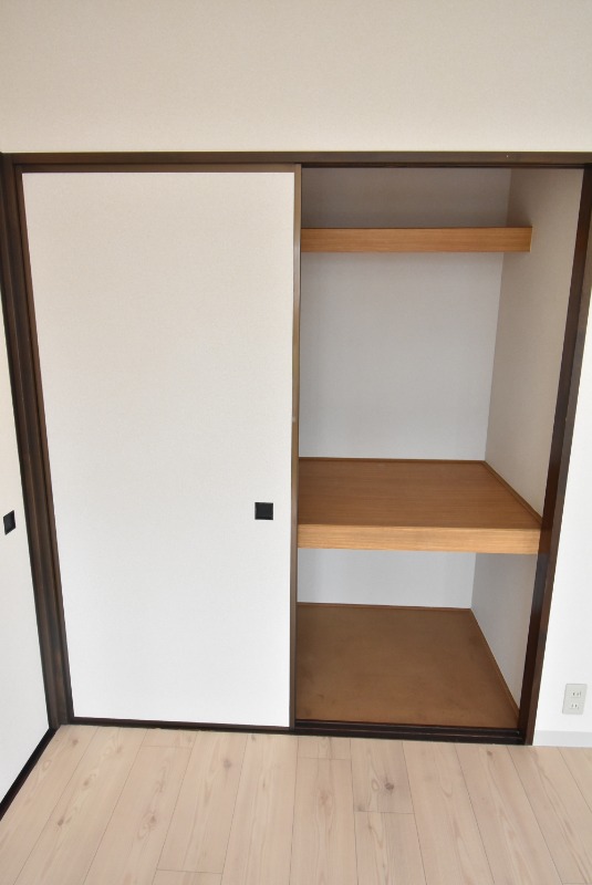 ��ʌ��������܎s��{��O���R���ڂ̃A�p�[�g�̎��[