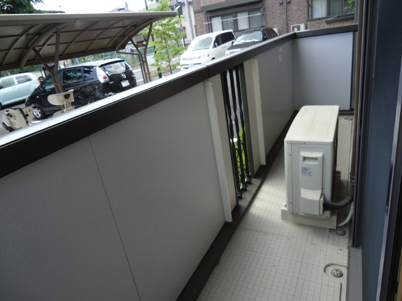 ��ʌ��������܎s�k��{�����̃A�p�[�g�̃o���R�j�[