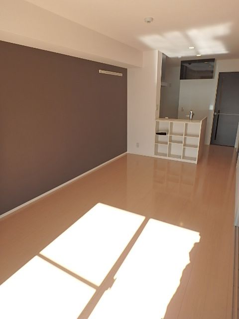 ��ʌ��������܎s��{��O���P���ڂ̃A�p�[�g�̋��ԁE���r���O