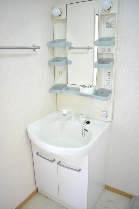 ��ʌ��������܎s�k��{�����̃A�p�[�g�̐��ʏ�