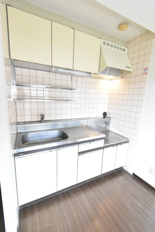 ��ʌ�����s�����P���ڂ̃}���V�����̃L�b�`��