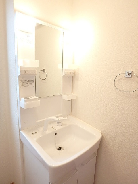 ��ʌ��������܎s��{��O���P���ڂ̃A�p�[�g�̐��ʏ�