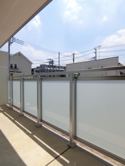 ��ʌ������s���v��̃A�p�[�g�̃o���R�j�[