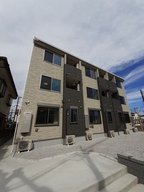 ��ʌ��������܎s����厚�w��̃A�p�[�g�̌����O��