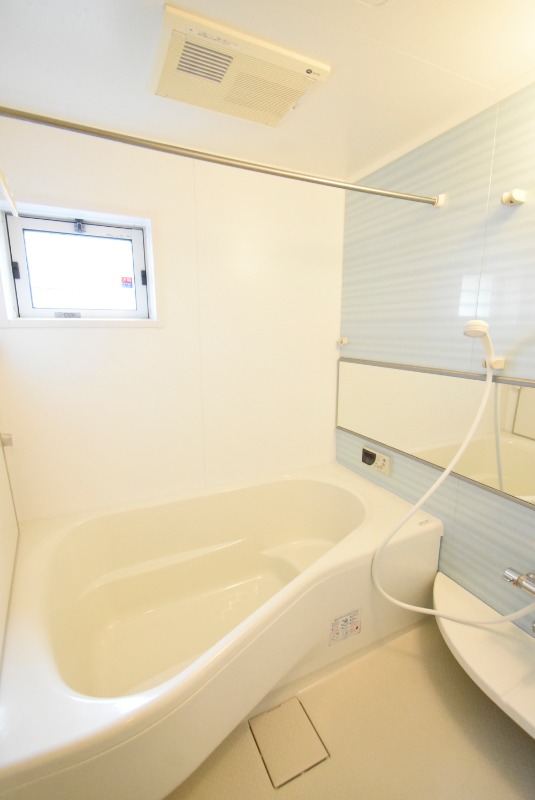 ��ʌ��������܎s�k�捡�H���̃A�p�[�g�̃o�X