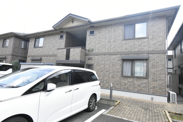 ��ʌ��������܎s�k�捡�H���̃A�p�[�g�̌����O��