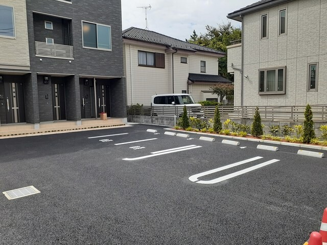 ��ʌ��������܎s����厚�w��̃A�p�[�g�̒��ԏ�