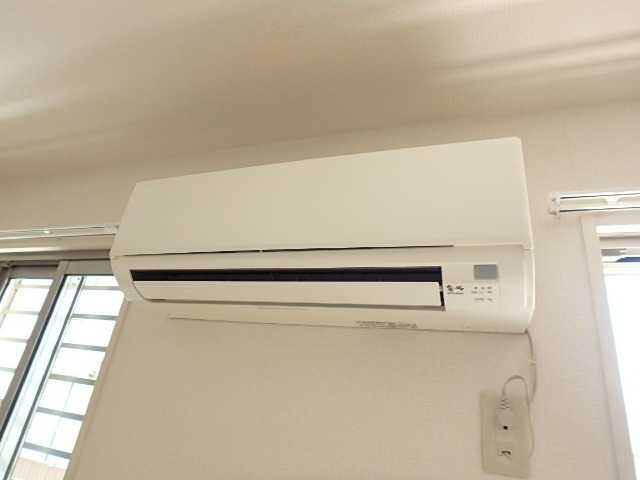 ��ʌ��������܎s��{��V�����Q���ڂ̃A�p�[�g�̂��̑��ݔ�