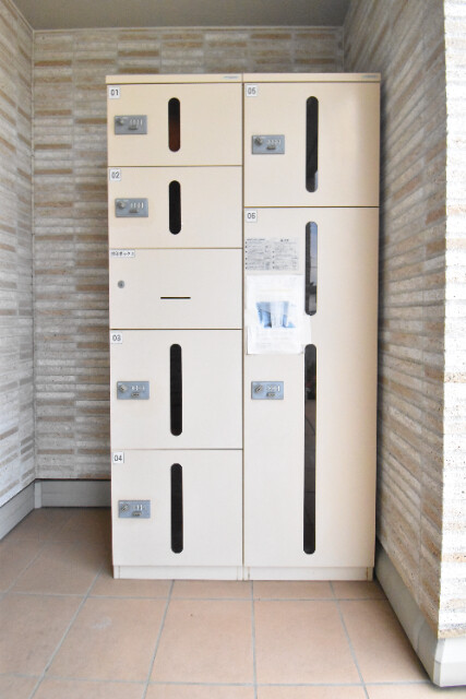 ��ʌ��������܎s��{��V�����Q���ڂ̃A�p�[�g�̂��̑�