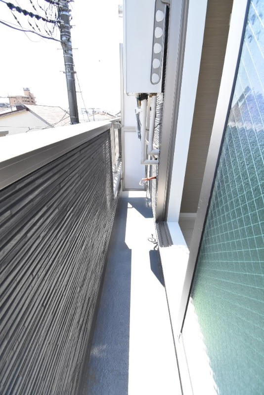 ��ʌ��������܎s��������S���ڂ̃A�p�[�g�̃o���R�j�[