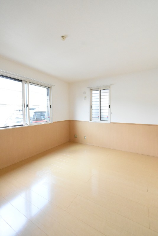 ��ʌ��������܎s�k�捡�H���̃A�p�[�g�̂��̑������E�X�y�[�X