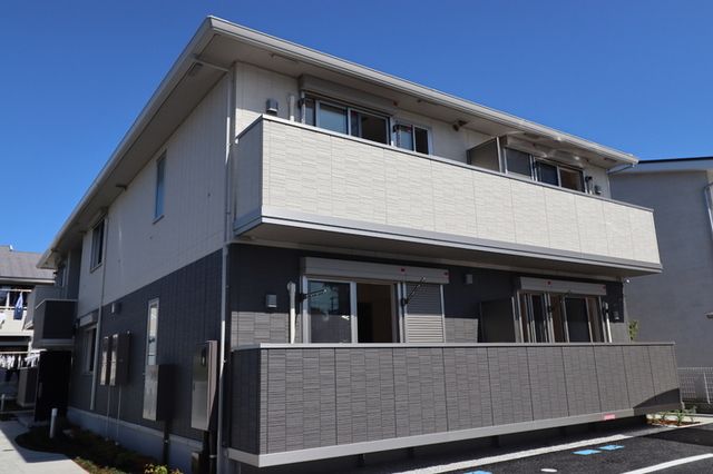 ��ʌ��������܎s����厚�w��1743-1�̃A�p�[�g�̌����O��