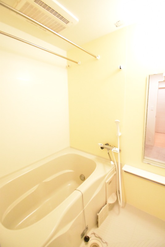 ��ʌ�����s���؂P���ڂ̃}���V�����̃o�X