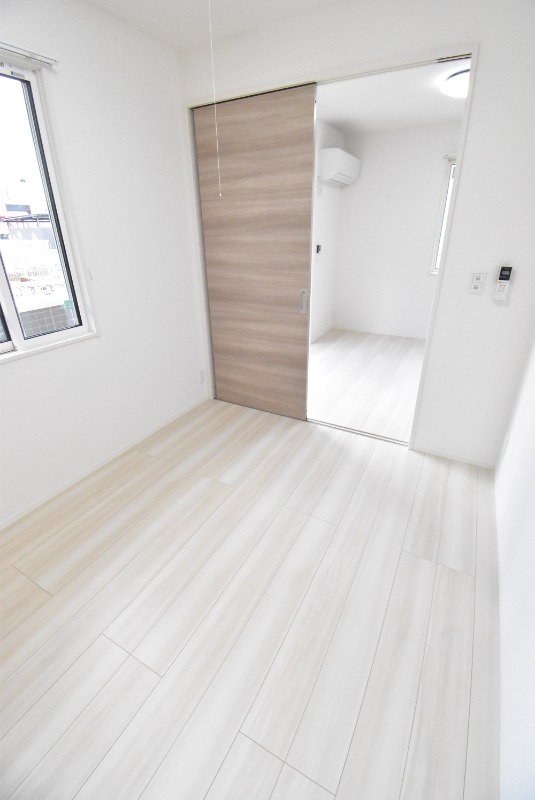 ��ʌ��������܎s�k�擌�听���Q���ڂ̃A�p�[�g�̂��̑������E�X�y�[�X