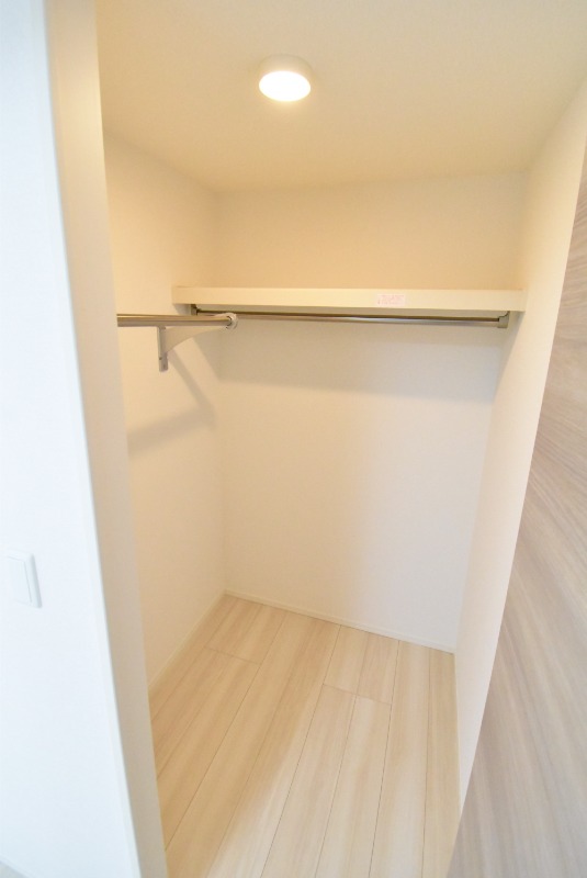 ��ʌ��������܎s�k�擌�听���Q���ڂ̃A�p�[�g�̎��[