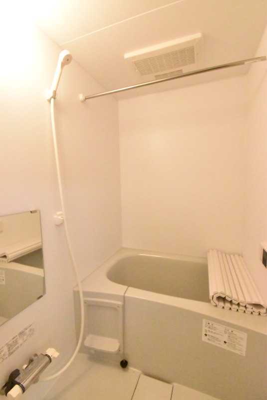 ��ʌ��z�J�s���������̃A�p�[�g�̃o�X