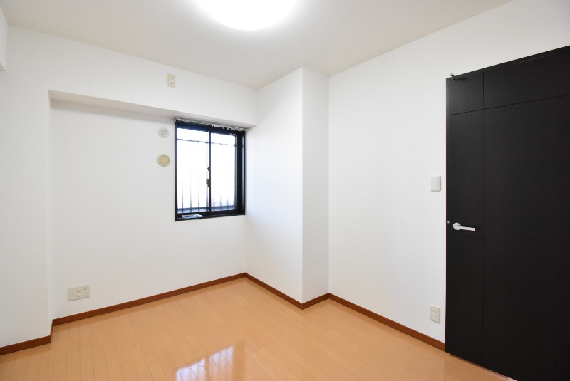 ��ʌ��z�J�s���]���P���ڂ̃}���V�����̂��̑������E�X�y�[�X