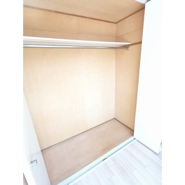 ��ʌ��t�����s���Ǔ��R���ڂ̃A�p�[�g�̎��[