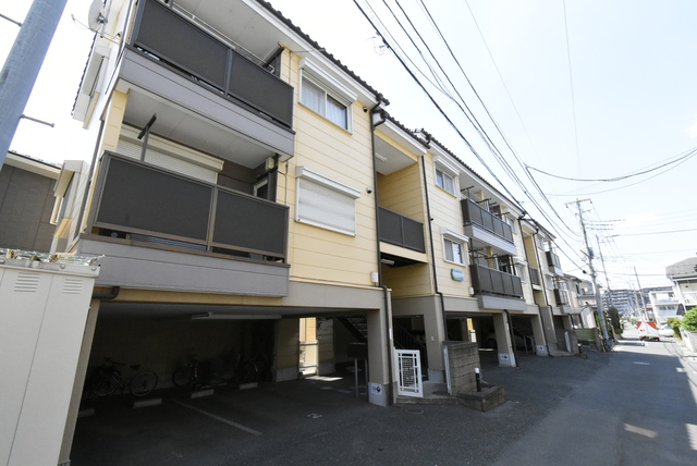 ��ʌ��������܎s�k����i���P���ڂ̃}���V�����̌����O��