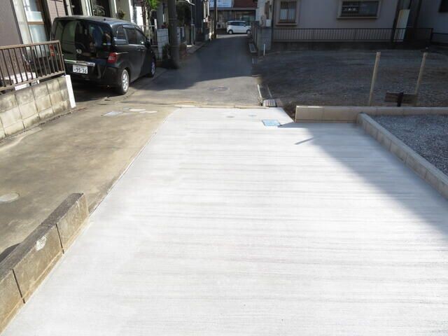 ��ʌ��z�J�s�J�����Q���ڂ̈�ˌ��Ă̒��ԏ�