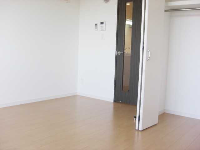 ��ʌ��������܎s�k��y�C���P���ڂ̃}���V�����̋��ԁE���r���O