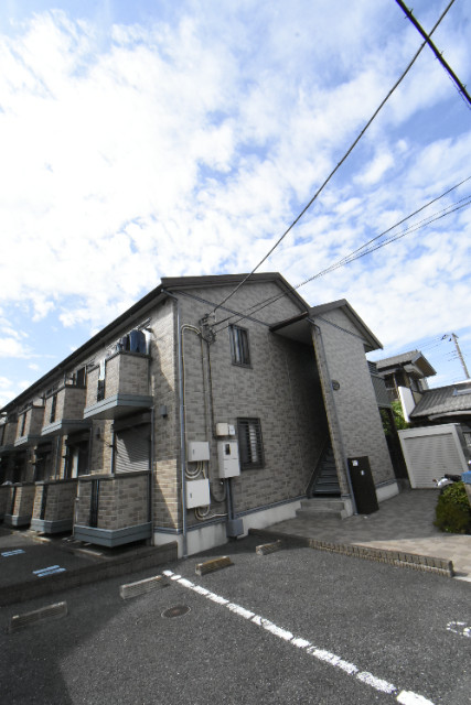 ��ʌ��������܎s�����擌��{�U����57-4�̃A�p�[�g�̌����O��